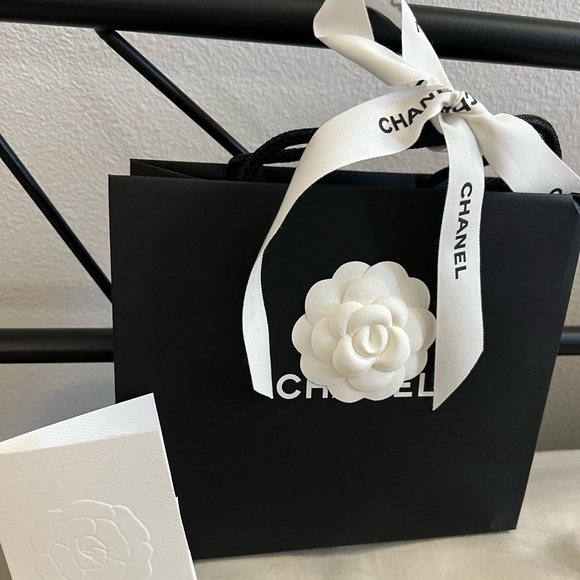 NEW full set. CHANEL beige caviar cardholder with gold CC logo hardware - Picture 6 of 15